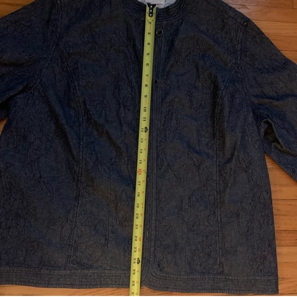 Women's Charter Club Denim Floral Jacket - Picture 10 of 10